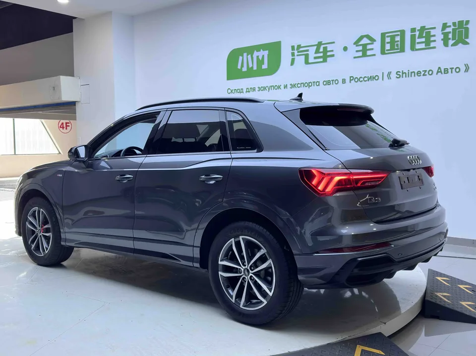 Audi Q3 Audi Q3 2022 35 TFSI aggressive and dynamic model 2023 — миниатюра 2