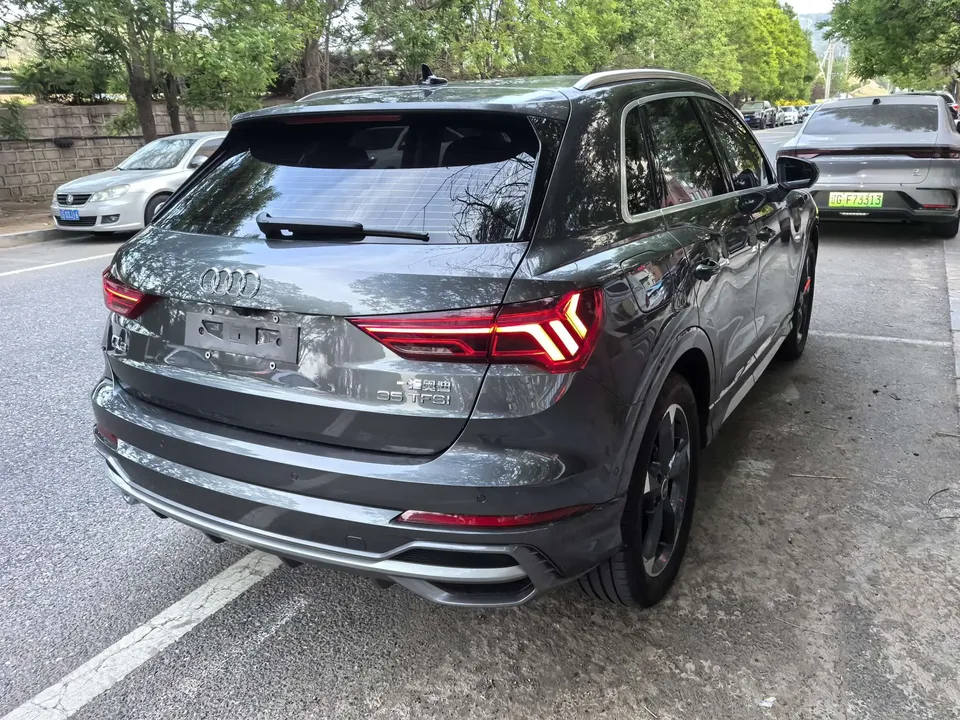 Audi Q3 Audi Q3 2023 35 TFSI Fashionable and Dynamic 2023 — миниатюра 2