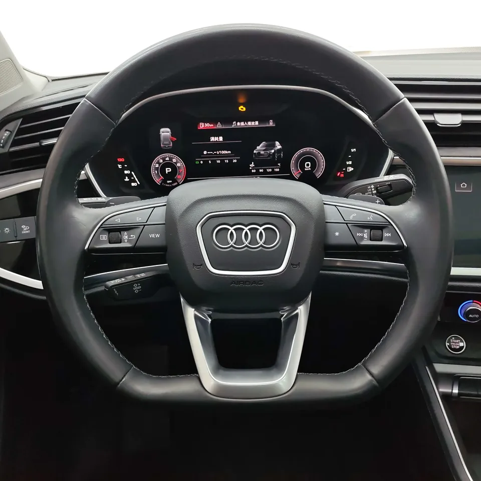 Audi Q3 Audi Q3 2023 35 TFSI Fashionable and Dynamic 2023 — миниатюра 4