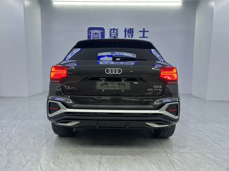Audi Q2L Audi Q2L 2022 35 TFSI aggressive and dynamic model 2022 — миниатюра 2