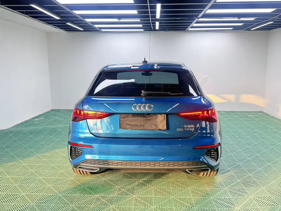 Audi A3 Sportback 35 TFSI stylish and sporty 2022 — миниатюра 2