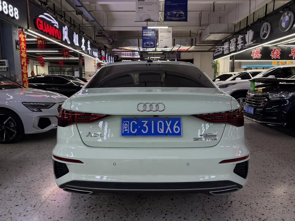 Audi A3 A3L Limousine 35 TFSI Fashion Sports 2022 — миниатюра 2