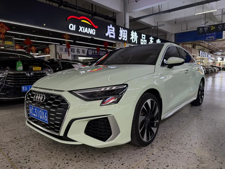 Audi A3 A3L Limousine 35 TFSI Fashion Sports 2022 — фото 1, купить с доставкой в Москву