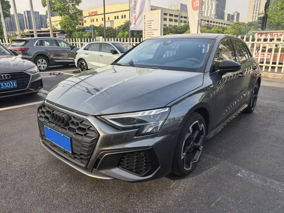 Audi A3 A3 2024 Audi A3 2024 Sportback 35 TFSI luxury sports model 2024 — photo 1, buy with delivery to Moscow