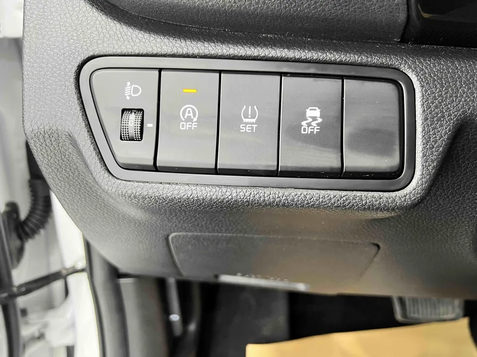 Kia Run proudly AOPAO 1.5L CVT Trend Edition 2023 — миниатюра 5