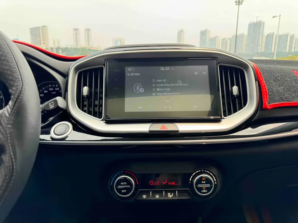 Kia KX1 Yipao facelift 1.4L CVT Fun Edition 2022 — миниатюра 4