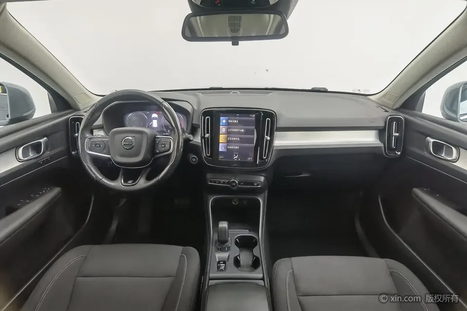 Volvo XC40 Volvo XC40 2022 T4 four-wheel drive smart travel fashion version 2022 — миниатюра 3