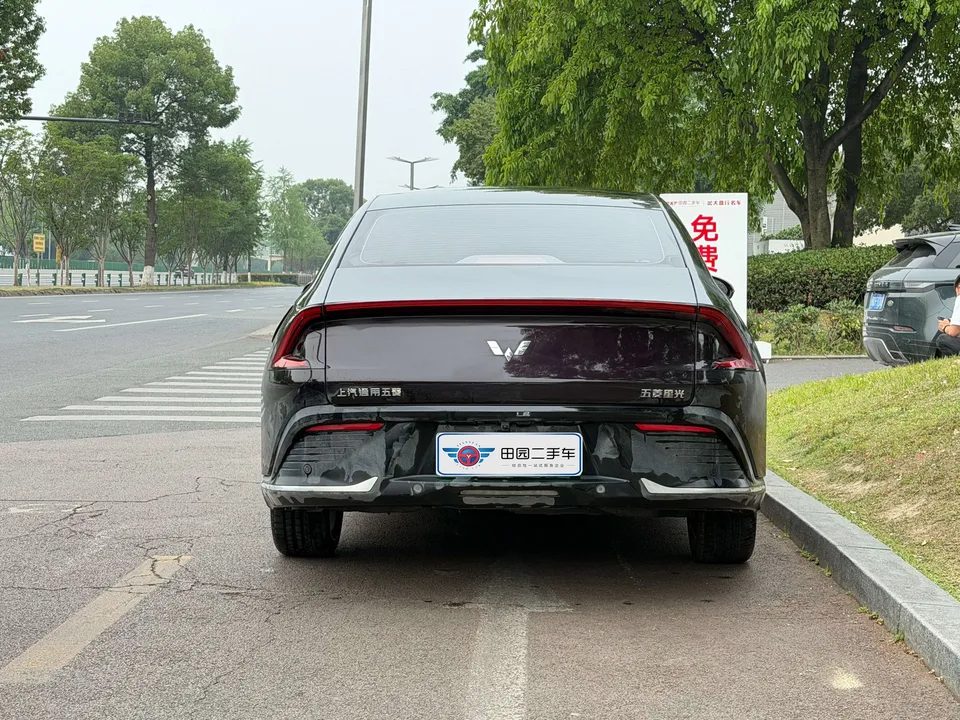 Wuling Starlight PHEV 150 Advanced Edition 2024 — миниатюра 2