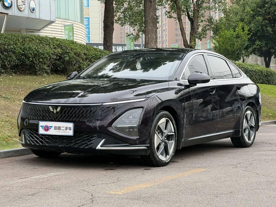 Wuling Starlight PHEV 2024