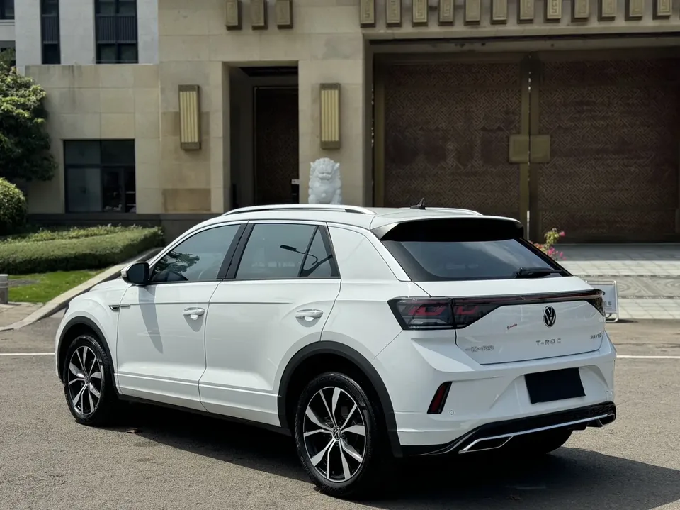 Volkswagen T-Roc model 2 300TSI DSG Chenguang Edition 2025 — миниатюра 2