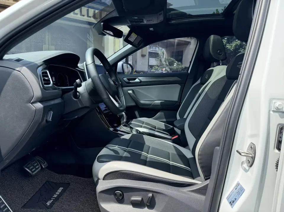 Volkswagen T-Roc model 2 300TSI DSG Chenguang Edition 2025 — миниатюра 5