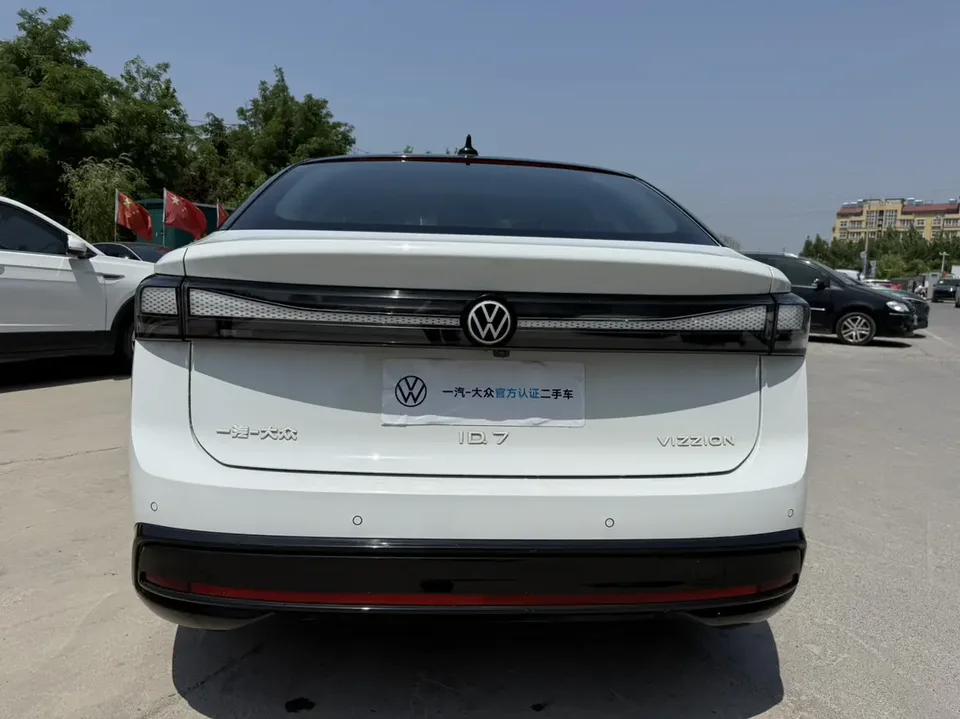 Volkswagen ID.7 VIZZION ID.7 VIZZION 2024 AIR version 2024 — миниатюра 2