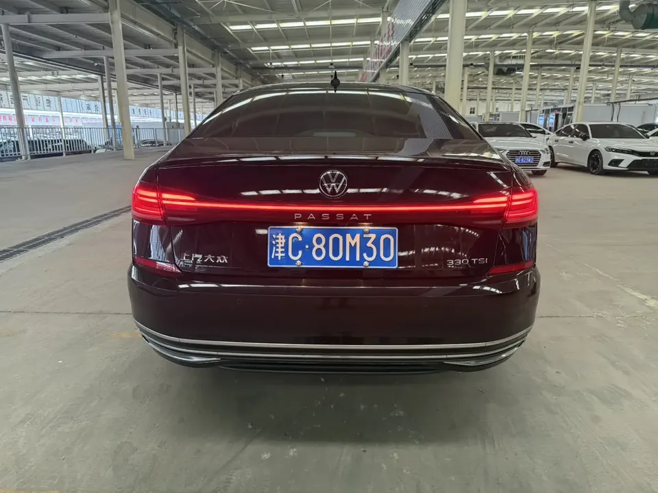 Volkswagen Passat Passat 2022 330TSI Premium Edition 2022 — миниатюра 2