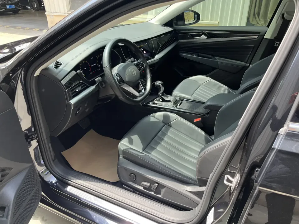 Volkswagen Passat Passat 2023 330TSI Elite Edition 2023 — миниатюра 5