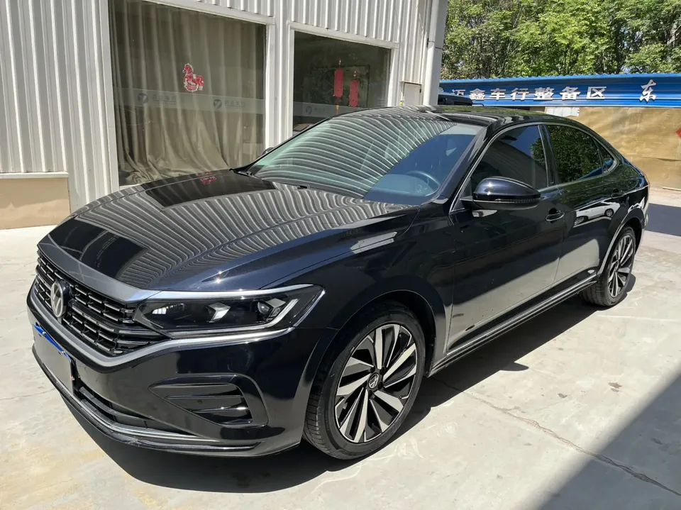 Volkswagen Passat 2023