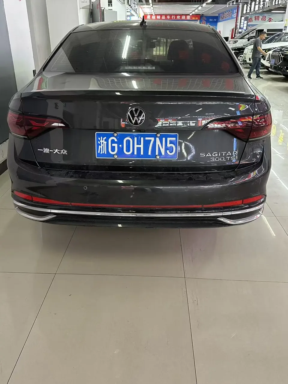 Volkswagen Sagitar 2023 Sagitar 300TSI DSG Excellence Edition 2023 — миниатюра 2