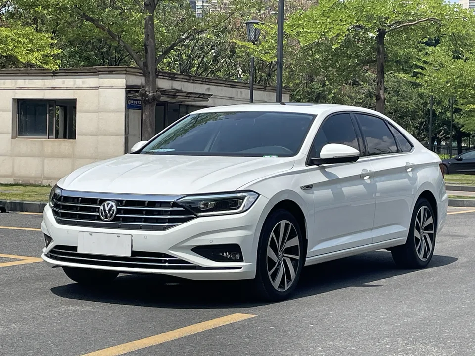 Volkswagen Sagitar 2022