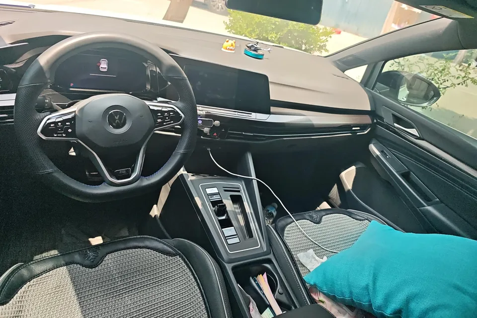 Volkswagen Golf Golf 2021 280TSI DSG R-Line 2022 — миниатюра 4