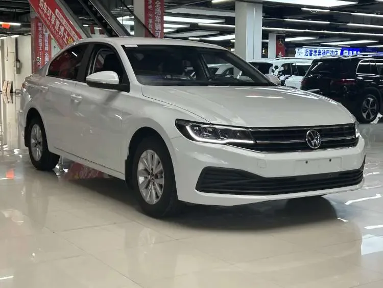 Volkswagen Bora Bora 2021 Bora 2021 1.5L automatic fashion smart connected version 2022 — photo 1, buy with delivery to Moscow