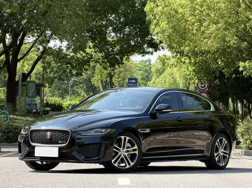 Jaguar XEL 2.0T 250PS R-DYNAMIC S aggressive sports version 2023 — фото 1, купить с доставкой в Москву