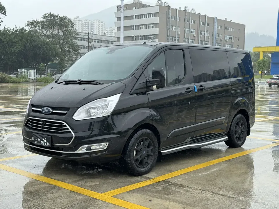 Ford Toureo 2022