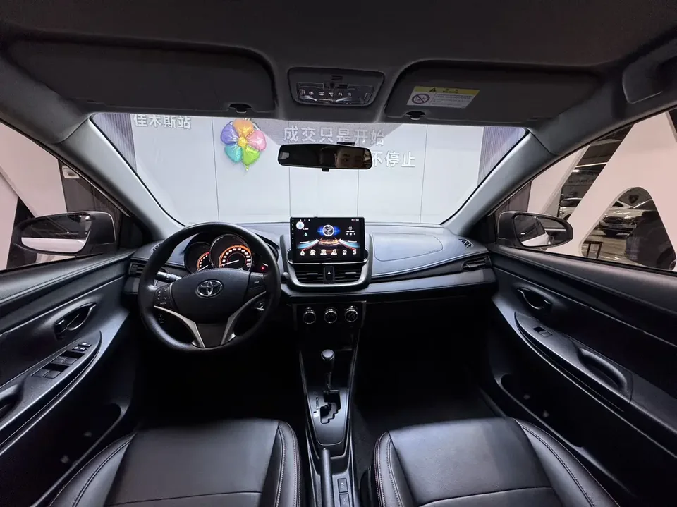 Toyota Yaris L YARiS L Zhixuan 2022 Zhixuan X 1.5L CVT leading PLUS version 2022 — миниатюра 3