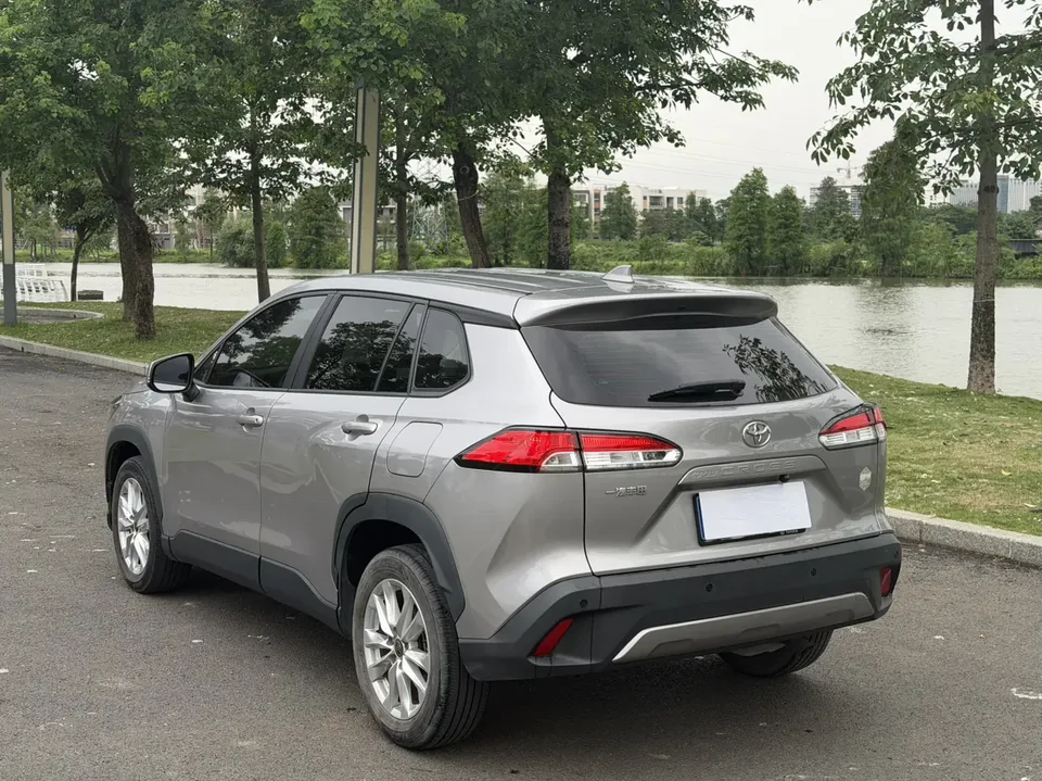 Toyota CorollaCross 2.0L Pioneer Edition 2022 — миниатюра 2