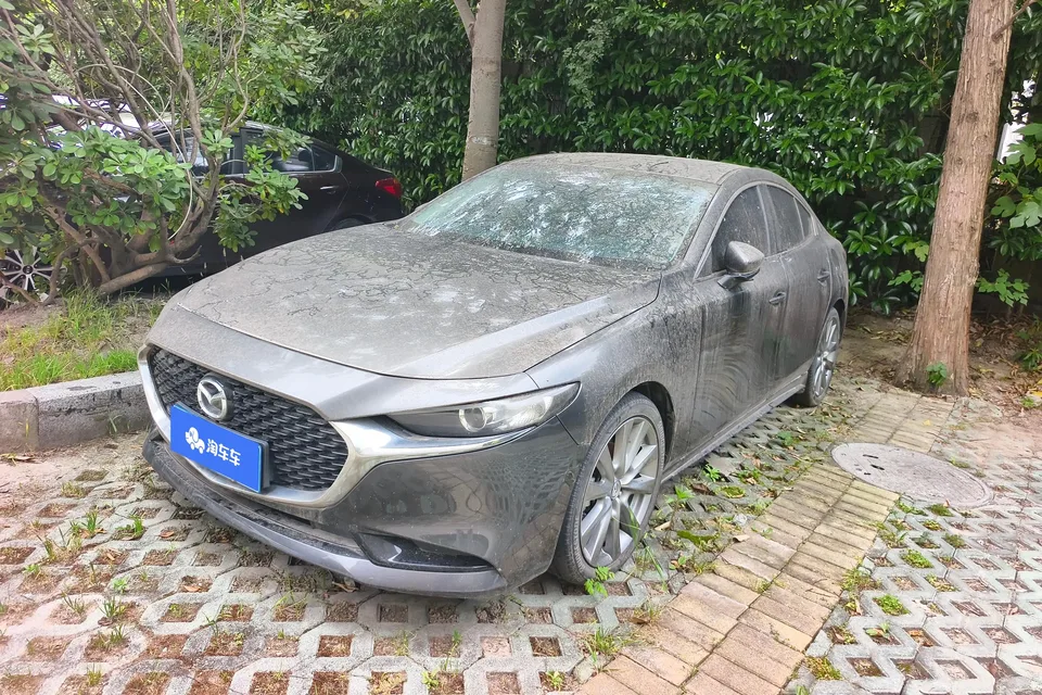 Mazda Axela 2.0L Automatic Elegant Edition 2024 — фото 1, купить с доставкой в Москву