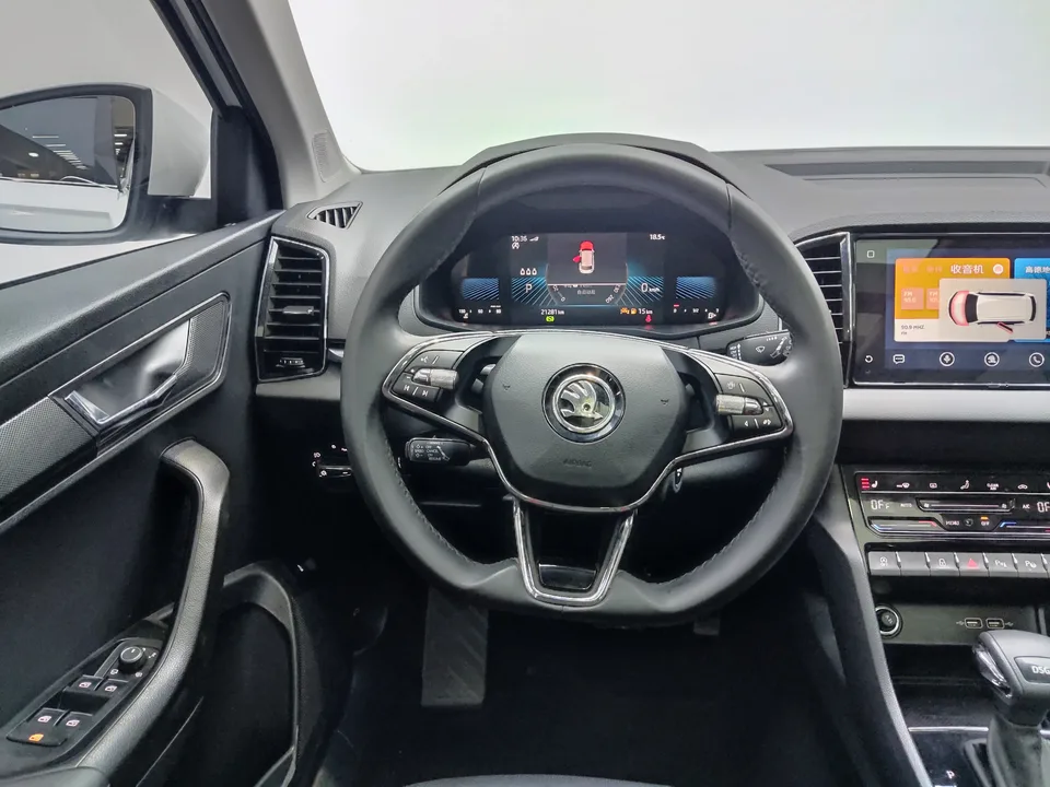 Skoda Karoq Karoq 2023 TSI280 Smart Edition 2023 — thumbnail 4