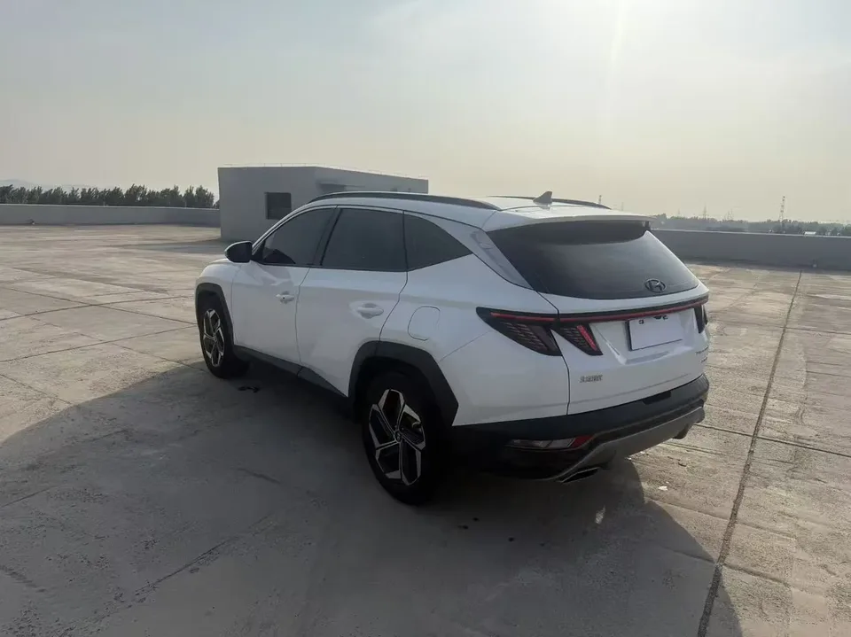 Hyundai tucson l Tucson 2023 Tucson L 1.5T LUX 2WD Premium Edition 2024 — миниатюра 4