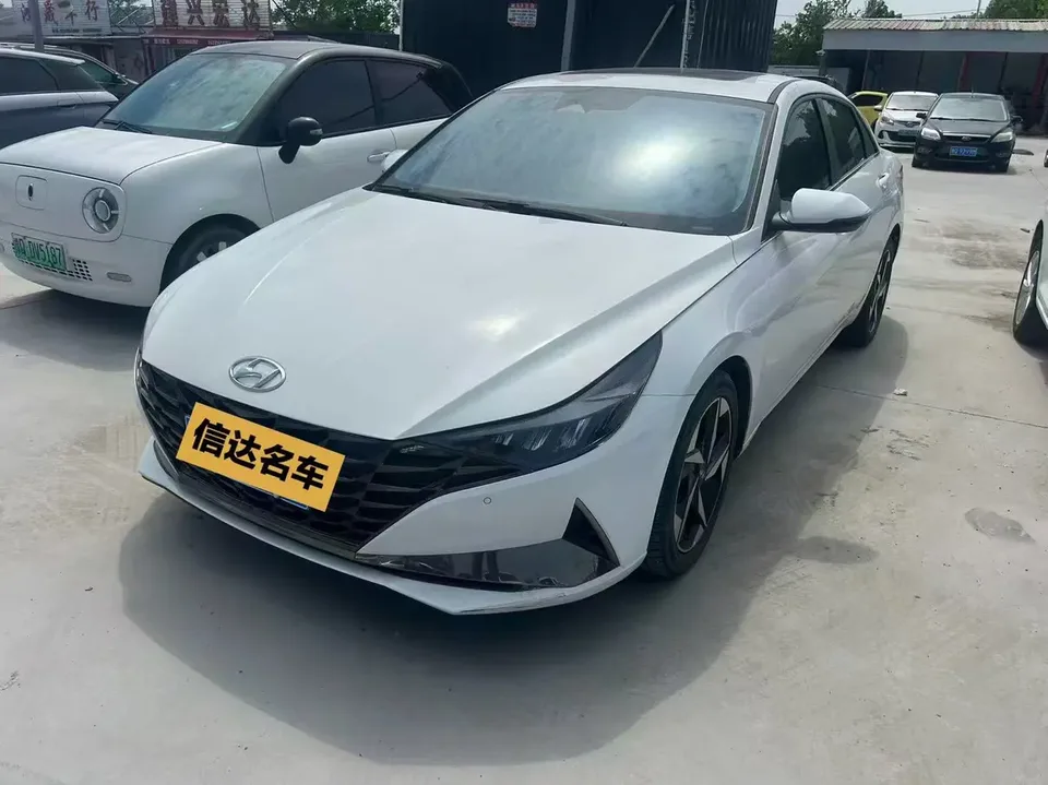 Hyundai Elantra 2023