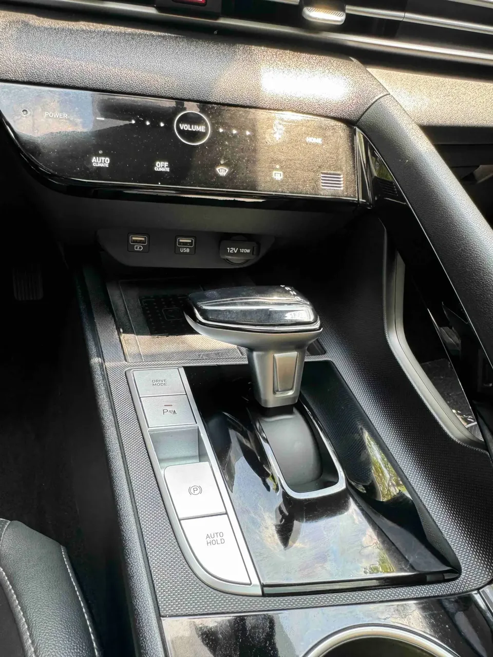 Hyundai Elantra Elantra 2022 1.5L CVT LUX Premium Edition 2023 — thumbnail 3