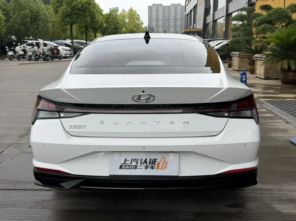 Hyundai Elantra Elantra 2022 1.5L CVT LUX Premium Edition 2022 — thumbnail 4