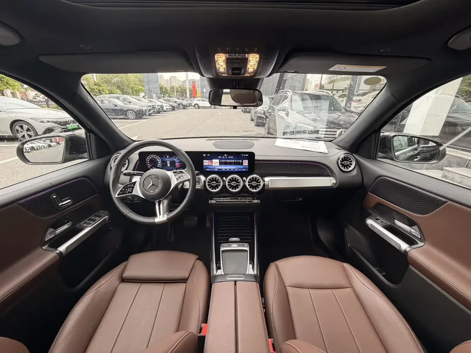 Mercedes-Benz GLB-Class facelift GLB 220 Dynamic 2025 — миниатюра 2