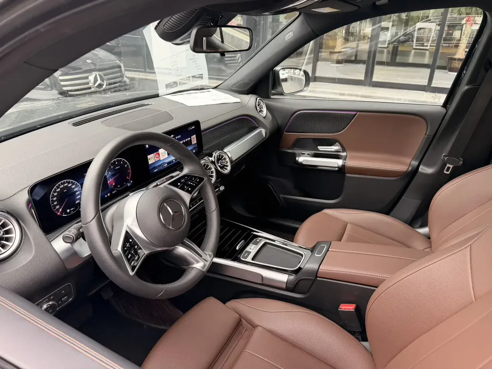 Mercedes-Benz GLB-Class facelift GLB 220 Dynamic 2025 — миниатюра 3