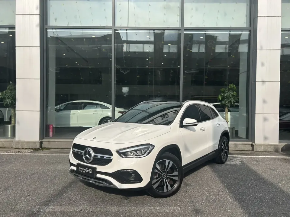 Mercedes-Benz GLA 2023