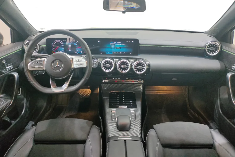 Mercedes-Benz Mercedes Benz A Class A 200 L Sports Sedan Fashion Edition 2022 — миниатюра 3