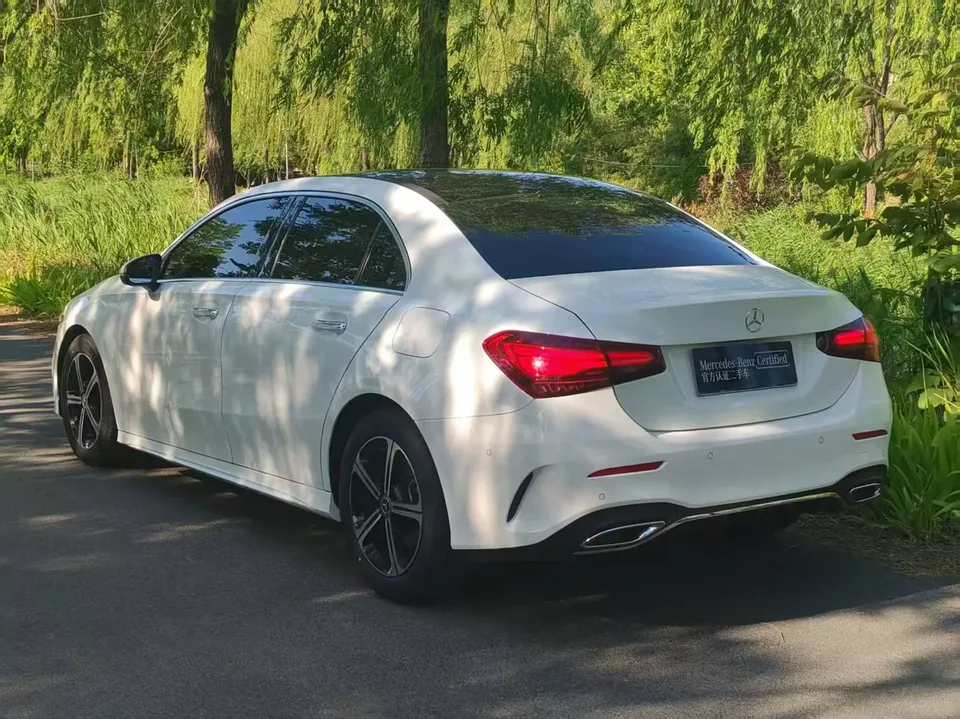 Mercedes-Benz Mercedes Benz A Class Mercedes-Benz A-Class 2024 A 200 L Fashion Edition 2023 — миниатюра 2