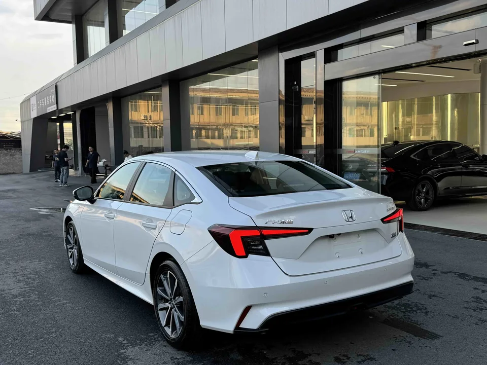 Honda Integra 240TURBO CVT Technology Edition 2025 — миниатюра 4