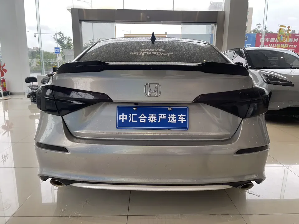 Honda CIVIC 2022 Civic 240TURBO CVT Engine Edition 2022 — миниатюра 5