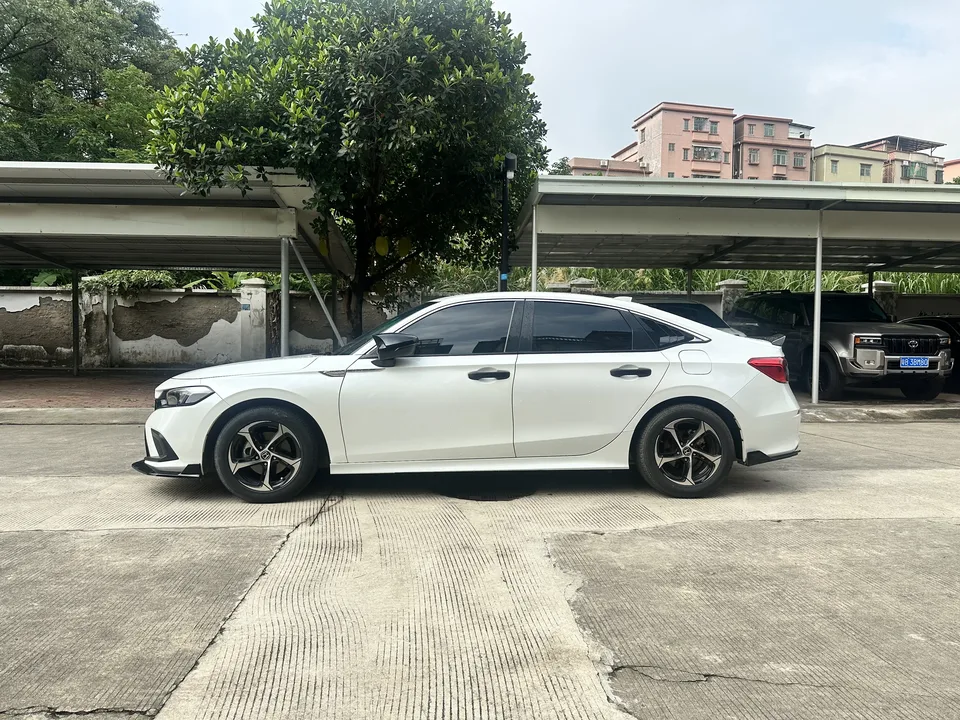 Honda CIVIC Civic 240TURBO CVT Sport Edition 2023 — миниатюра 4