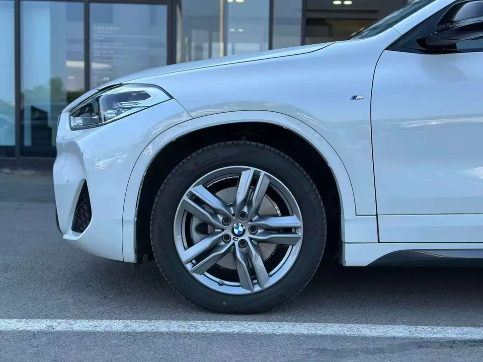BMW X2 BMW X2 2023 sDrive25i M Sport Night Edition 2024 — миниатюра 3