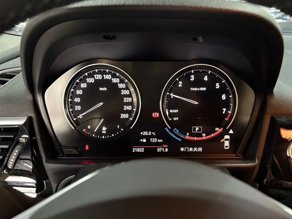 BMW 1 Series facelift 120i M Sport 2022 — миниатюра 3