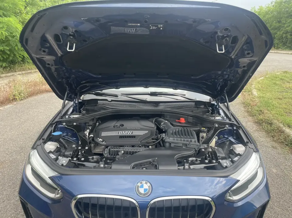 BMW 1 Series 1 Series 2021 facelift 120i M Sport 2022 — thumbnail 3