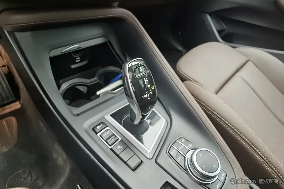BMW X1 BMW X1 2022 sDrive25Li Leading Edition 2023 — миниатюра 3