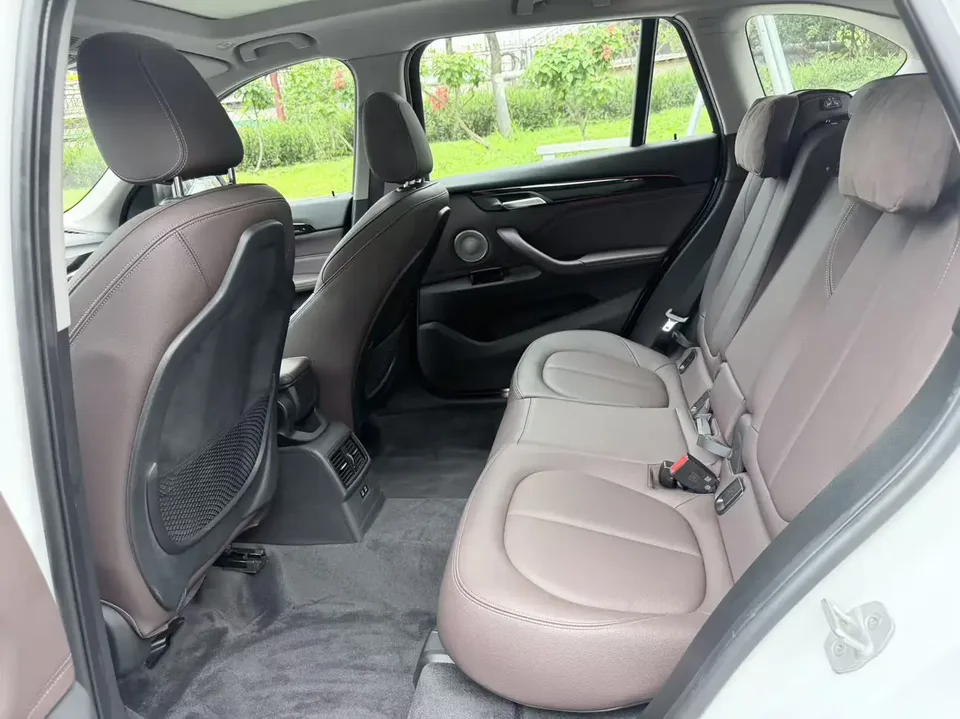 BMW X1 BMW X1 2022 sDrive20Li Exclusive Model 2022 — миниатюра 3