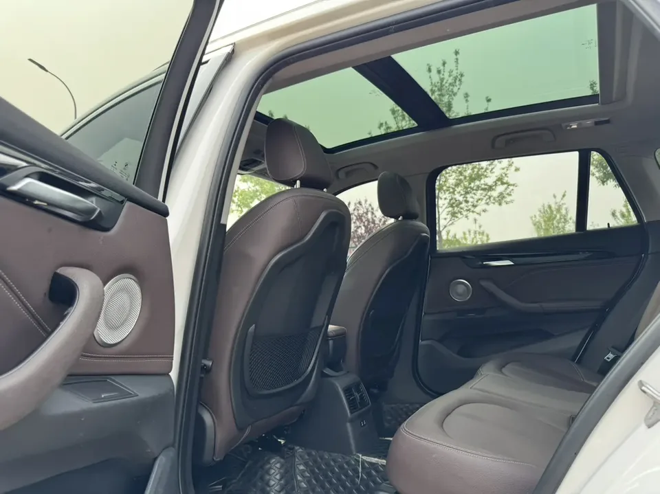 BMW X1 BMW X1 2022 sDrive20Li Exclusive Model 2022 — миниатюра 5