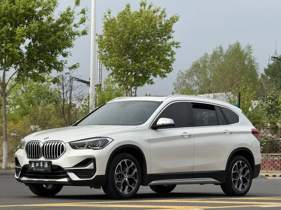 BMW X1 BMW X1 2022 sDrive20Li Exclusive Model 2022 — фото 1, купить с доставкой в Москву