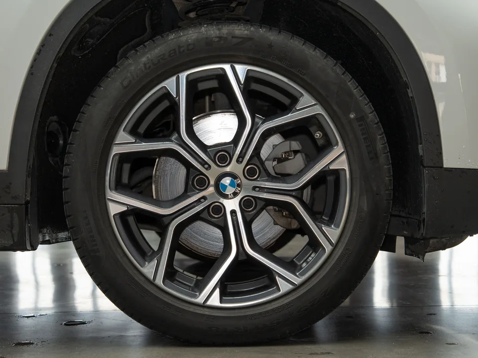 BMW X1 BMW X1 2022 sDrive20Li Exclusive Model 2022 — миниатюра 4