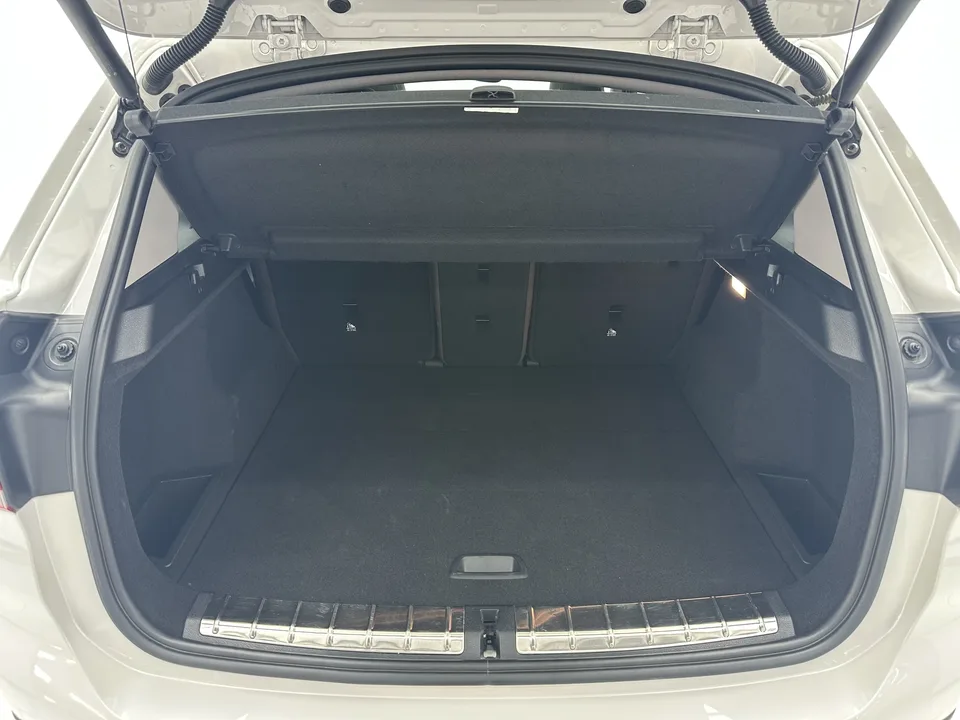 BMW X1 BMW X1 2022 sDrive20Li Exclusive Model 2022 — миниатюра 5
